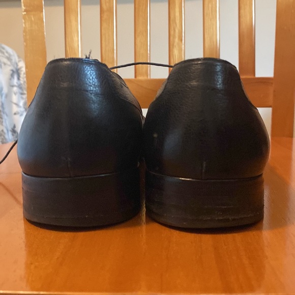 Beautiful Black Ferragamo dress and casual shoes.  Sharp and well maintained. - Picture 8 of 9